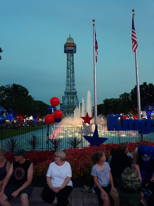 Kings Island Ticket Booths