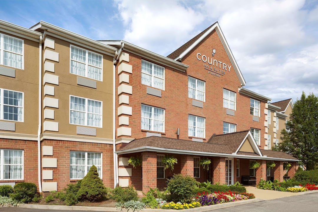 Country Inn & Suites by Radisson, Macedonia - Northfield
