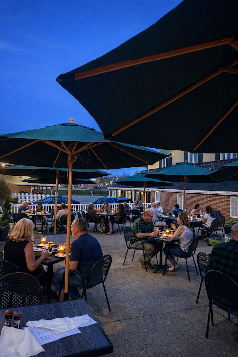 Secret at Center Gastropub & Cocktail Bar