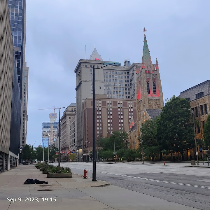 Reserve Square