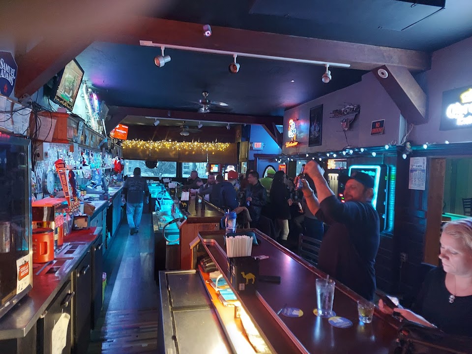 Riverside Pub
