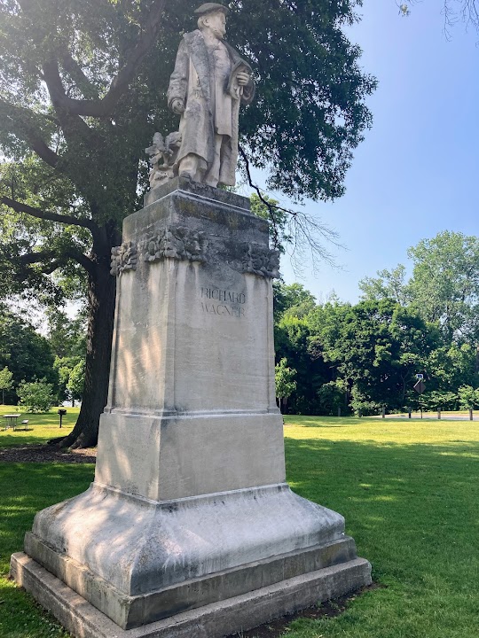 Richard Wagner Statue