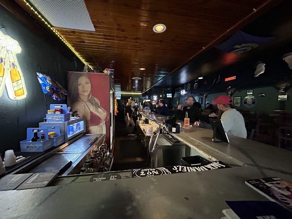 Smedley's Bar & Grill
